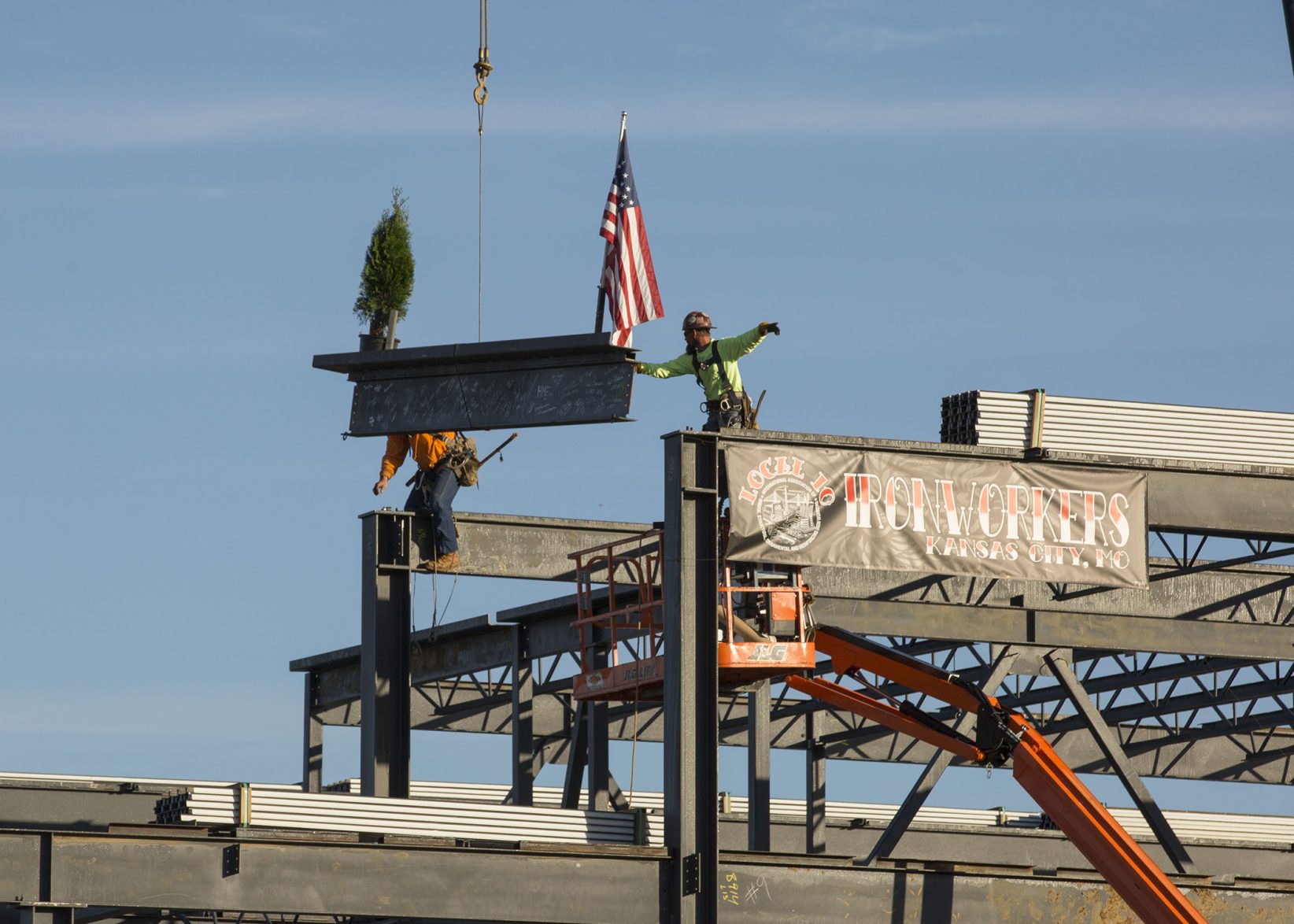 Topping Out Beam Photo - iron workers (1)