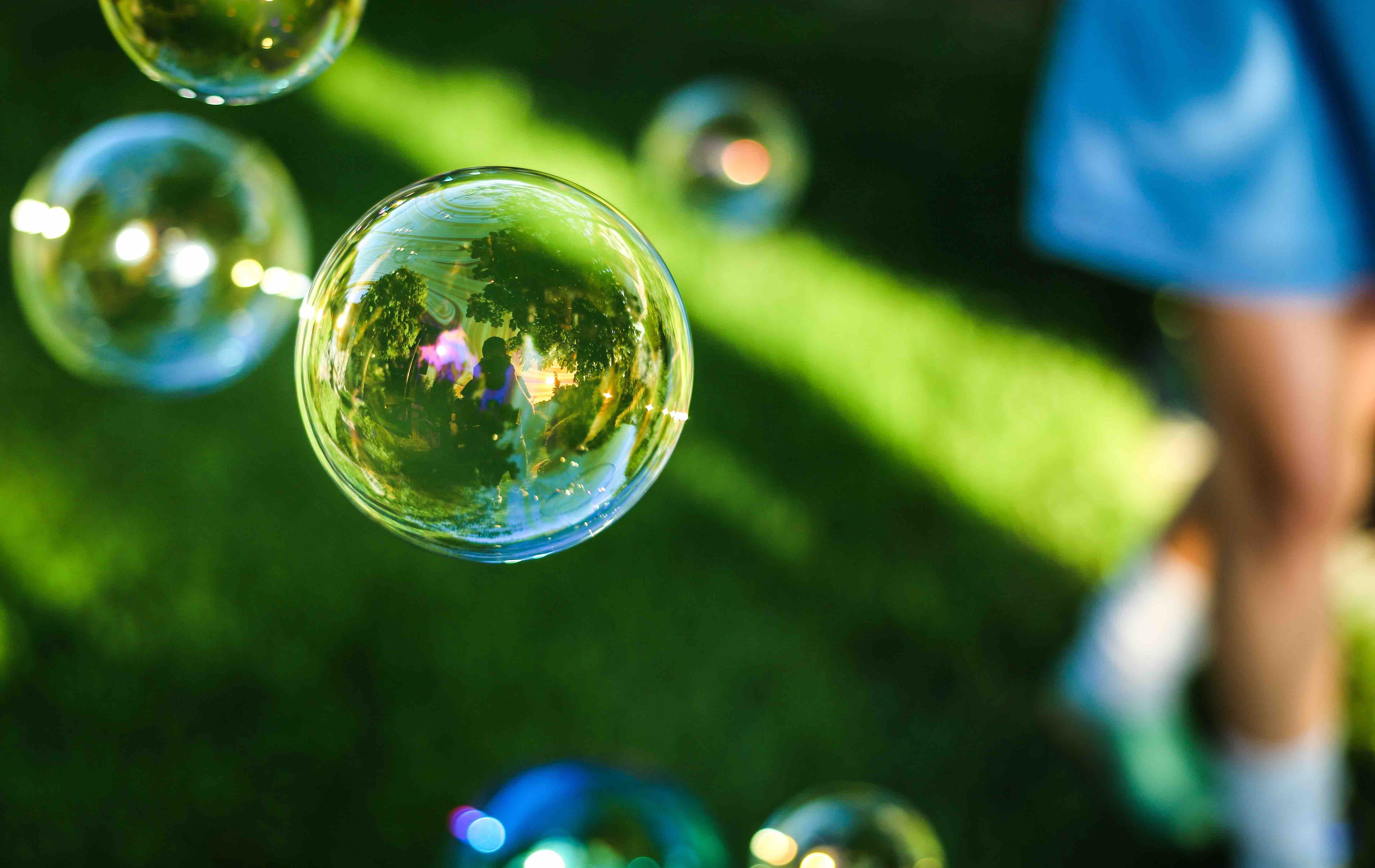 bubble-by-sebastian-pichler
