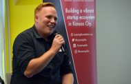Emerging from failure: Doughnut Lounge founder gets raw among startup peers (IXKC photos)