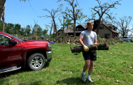 Bungii ‘circles the wagons,’ sending its truck drivers to aid Linwood tornado survivors