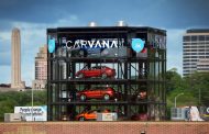 Car vending machine drives into KC skyline with Carvana’s launch off Southwest Boulevard