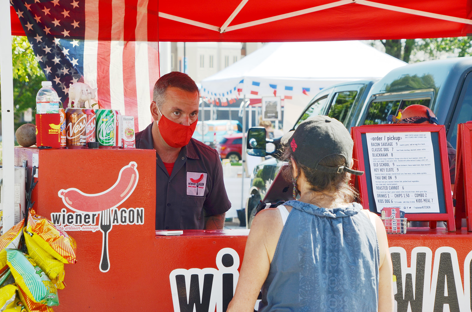 Socially reduced crowds a ‘really tough blow’ to vendors as markets balance safety, survival