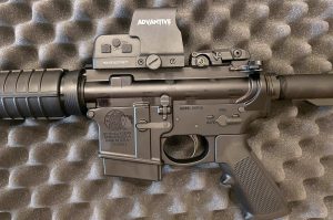 Windgo Advantive holoflective gun scope on a Smith & Wesson M&P 15 Sport Rifle