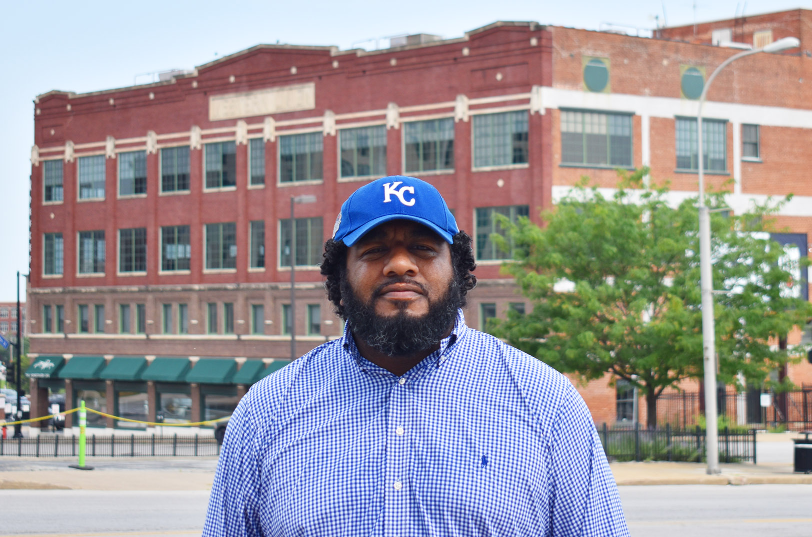 Making home haircuts fresh again: KC barber reimagines barbershops with mobile service, app