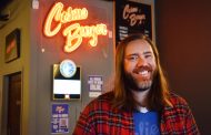 Cosmo Burger expanding to standalone Crossroads spot, smashing into brand’s longtime brick-and-mortar dream