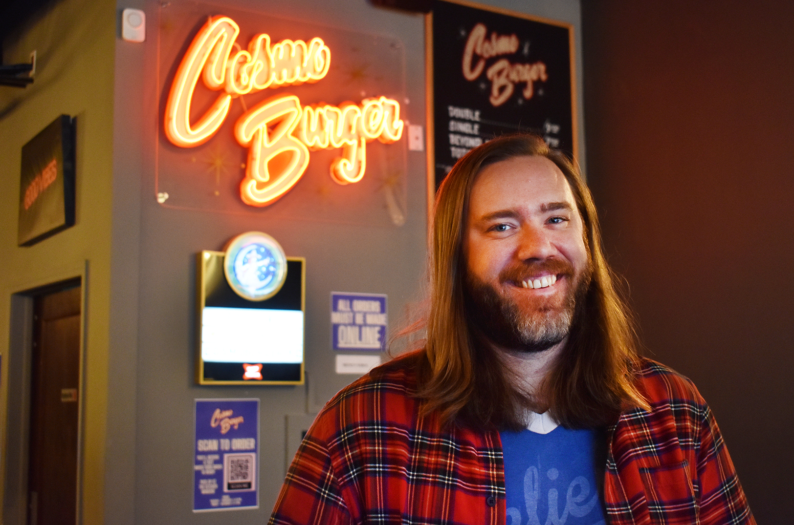 Cosmo Burger expanding to standalone Crossroads spot, smashing into brand’s longtime brick-and-mortar dream