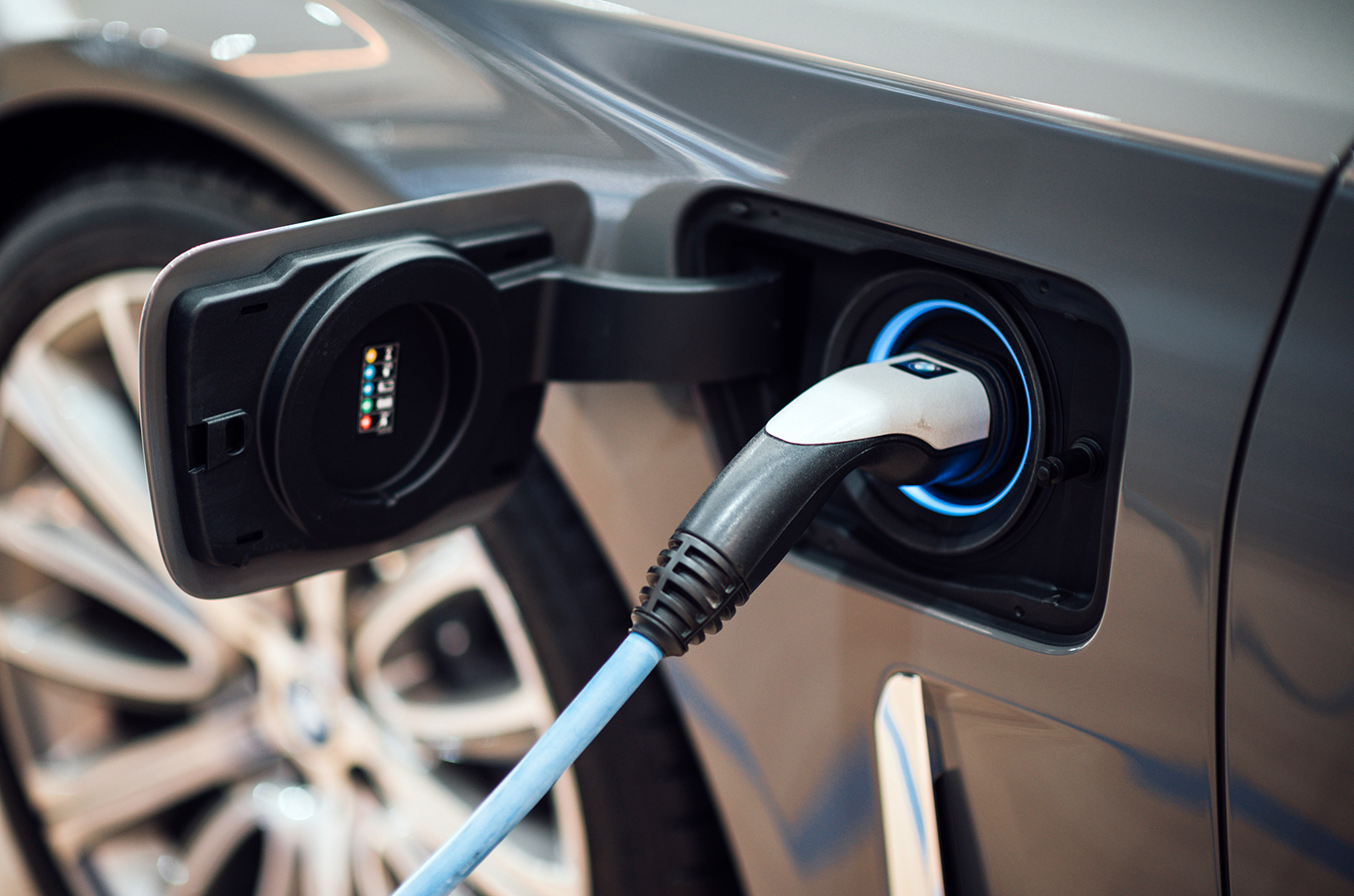 Missouri ranks 7th in electric vehicle use, but access to charging remains a key barrier