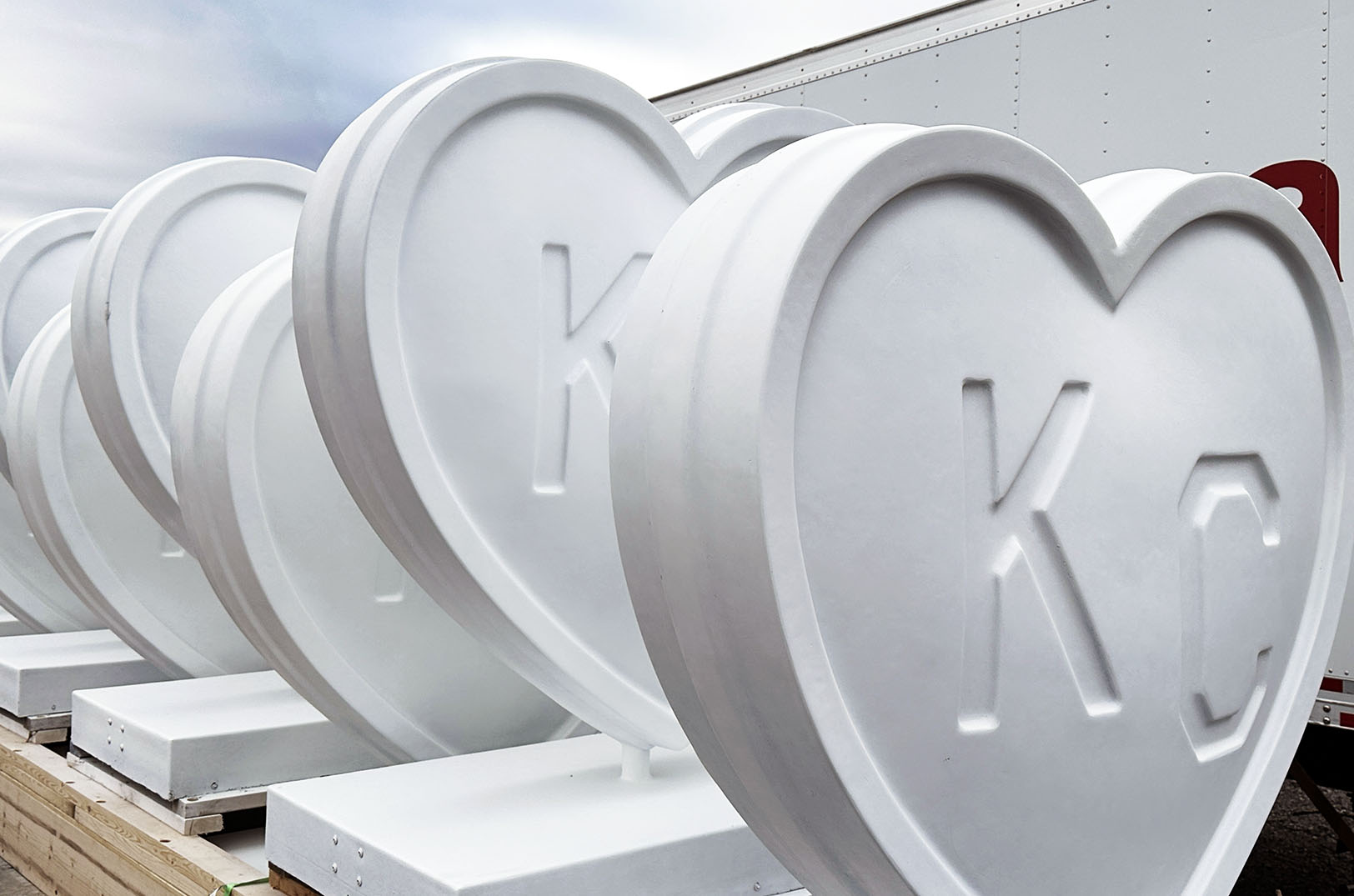These iconic hearts are blank now, but a parade of artists is set to bring the KC landmarks back in 2023