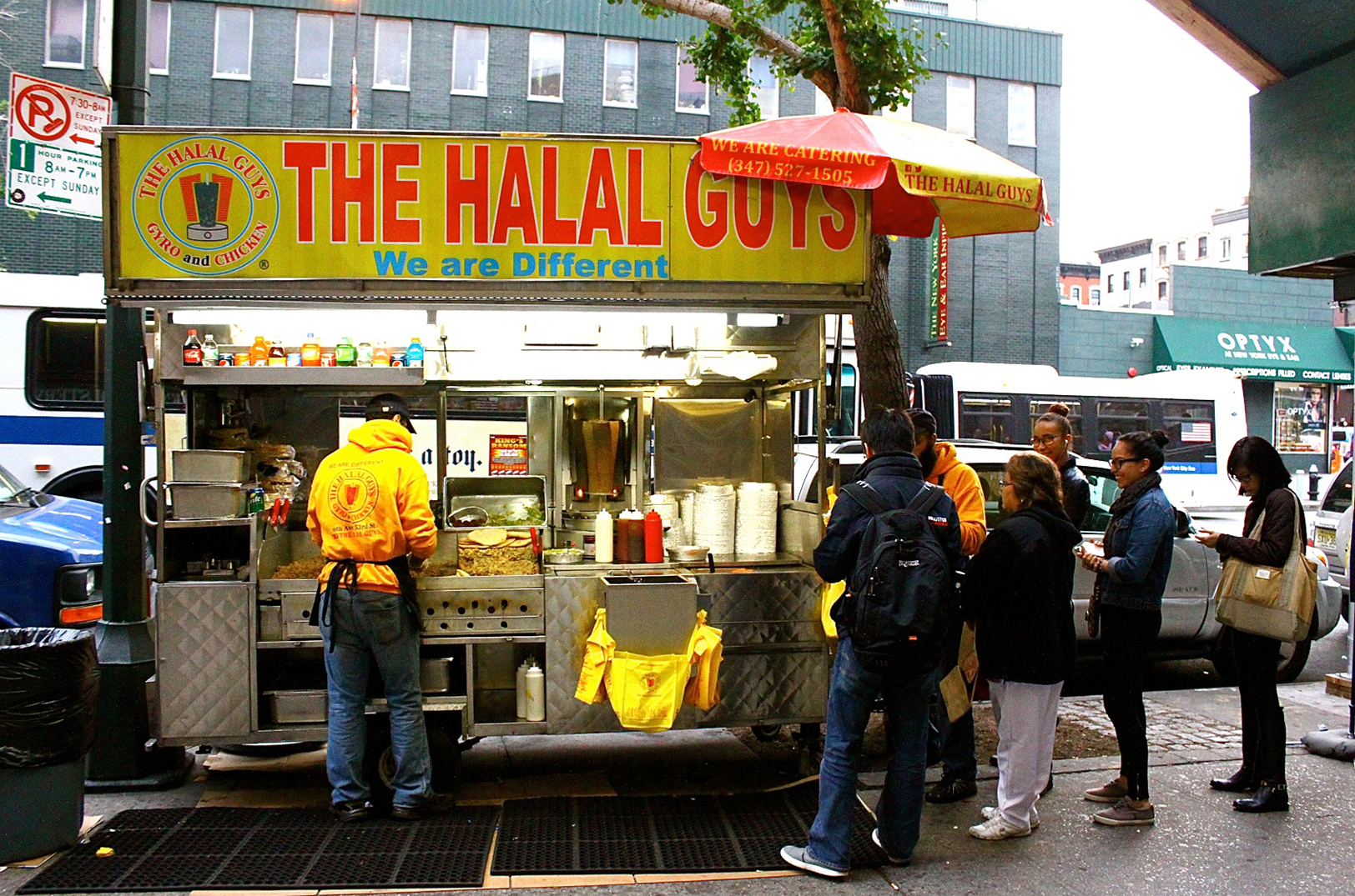 The Halal Guys cart NYC 03