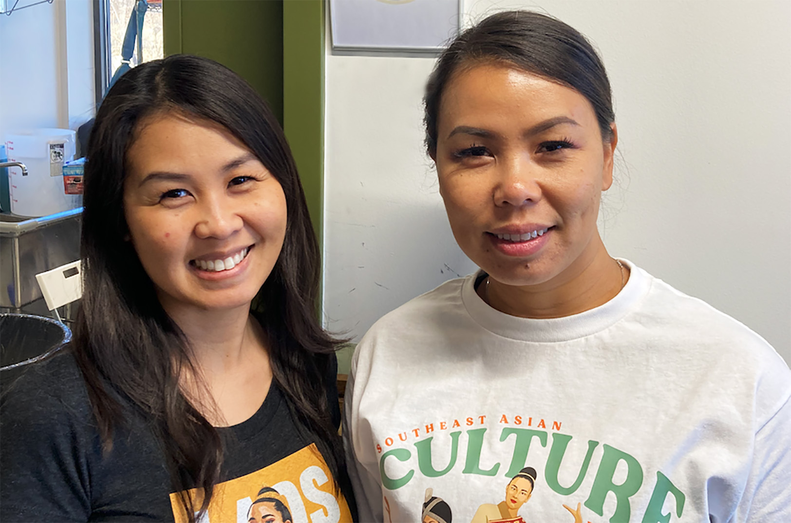 Sisters open Lao-Thai kitchen in KC’s Crossroads, but to taste their laab beef, you’ll have to order from the cloud