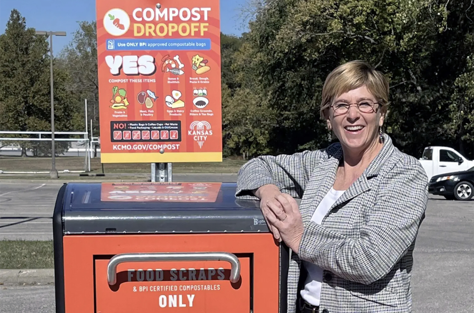 Neighborhood smart cans help Kansas Citians save the planet from their kitchens