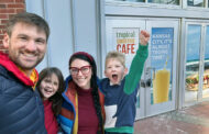 Physician assistant, mom juggles healthy challenge: opening two Tropical Smoothie Cafe franchises