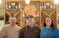 Dual attractions at vineyard disc golf course bring hole-in-one for this Kansas entrepreneur trio