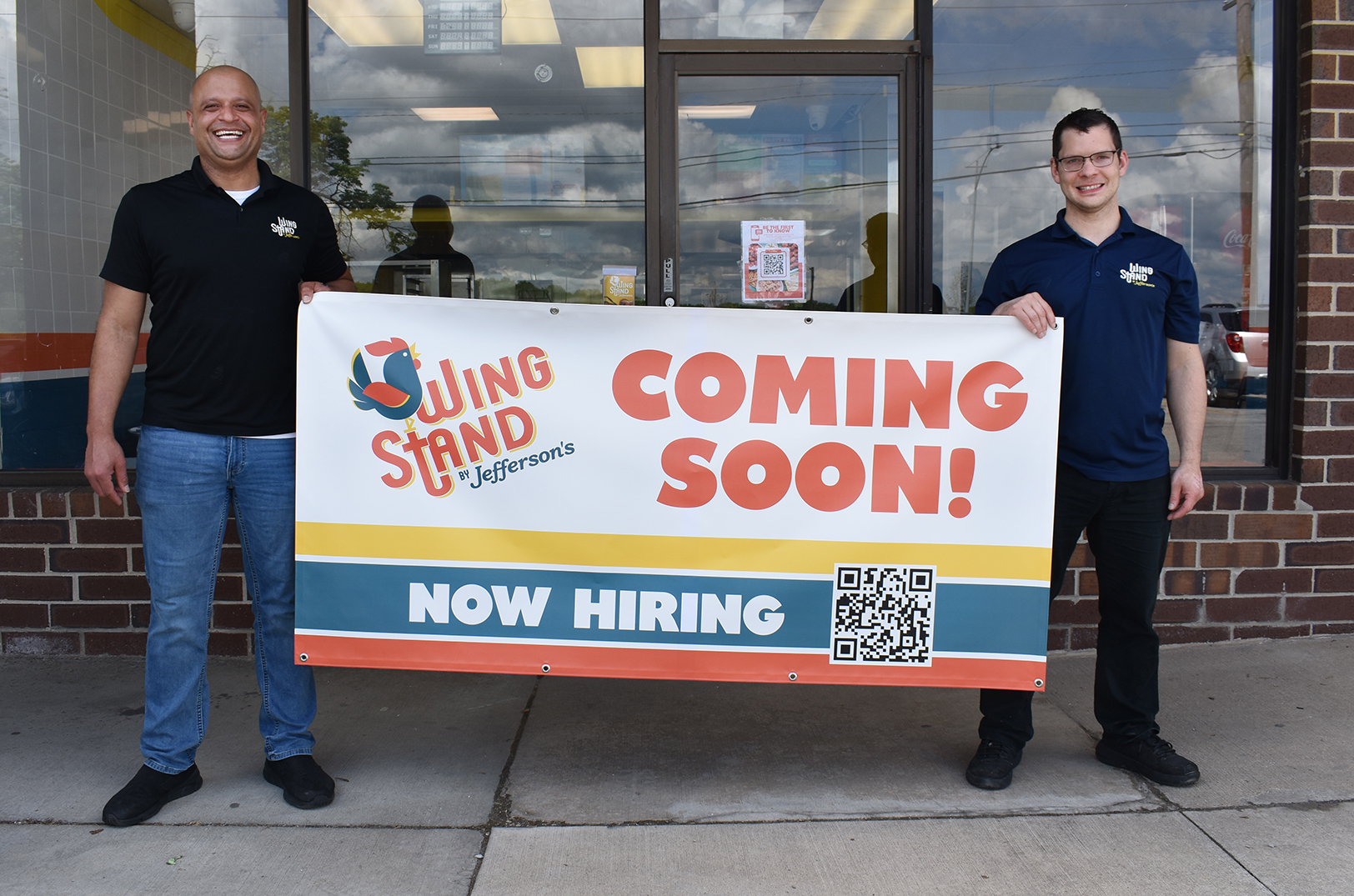 Olathe opening: Popular chicken chain flies deeper into JoCo; its first franchisee isn’t just winging it