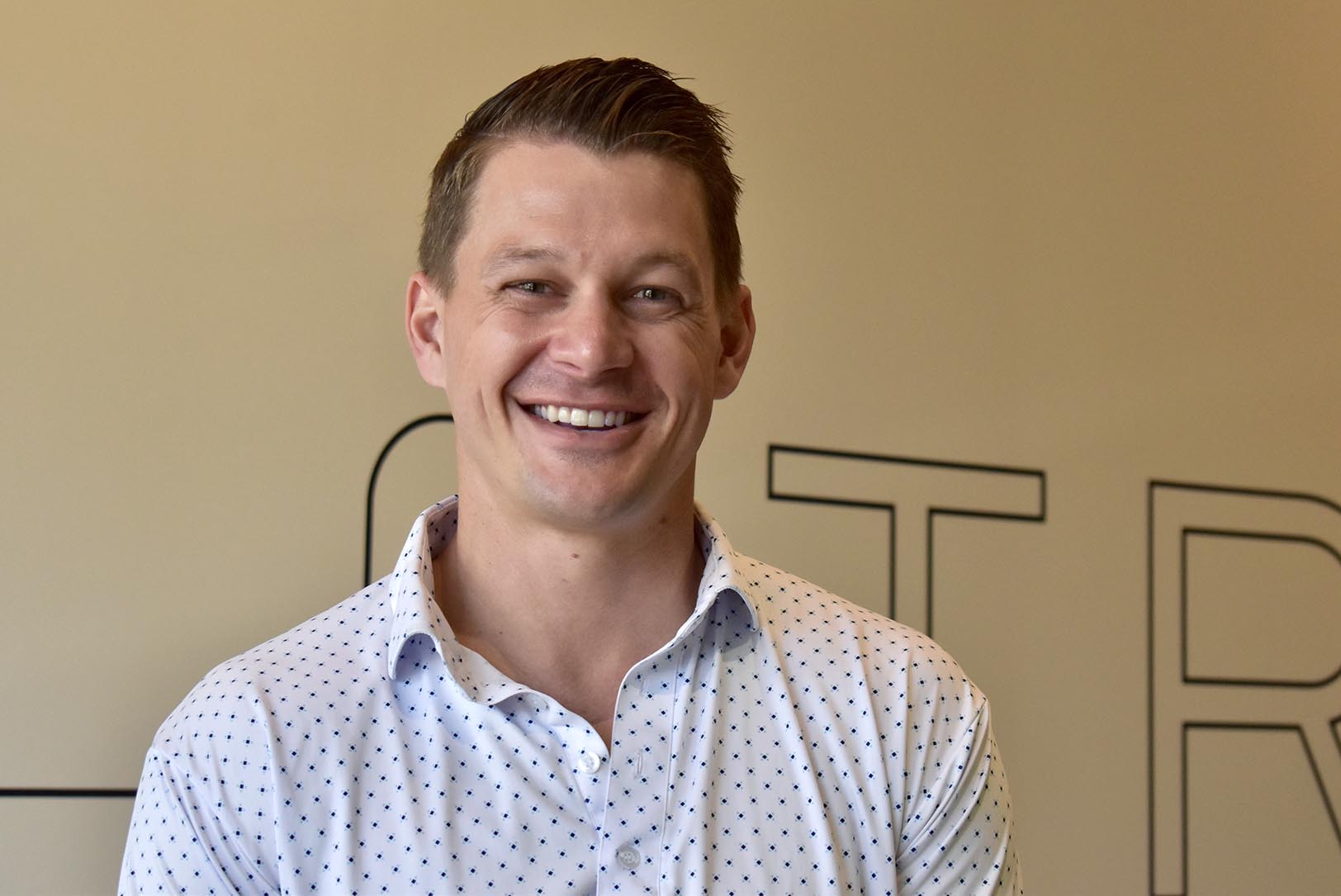 Indoor golf concept shoots past the rough with tech driver, hooking franchise success across US