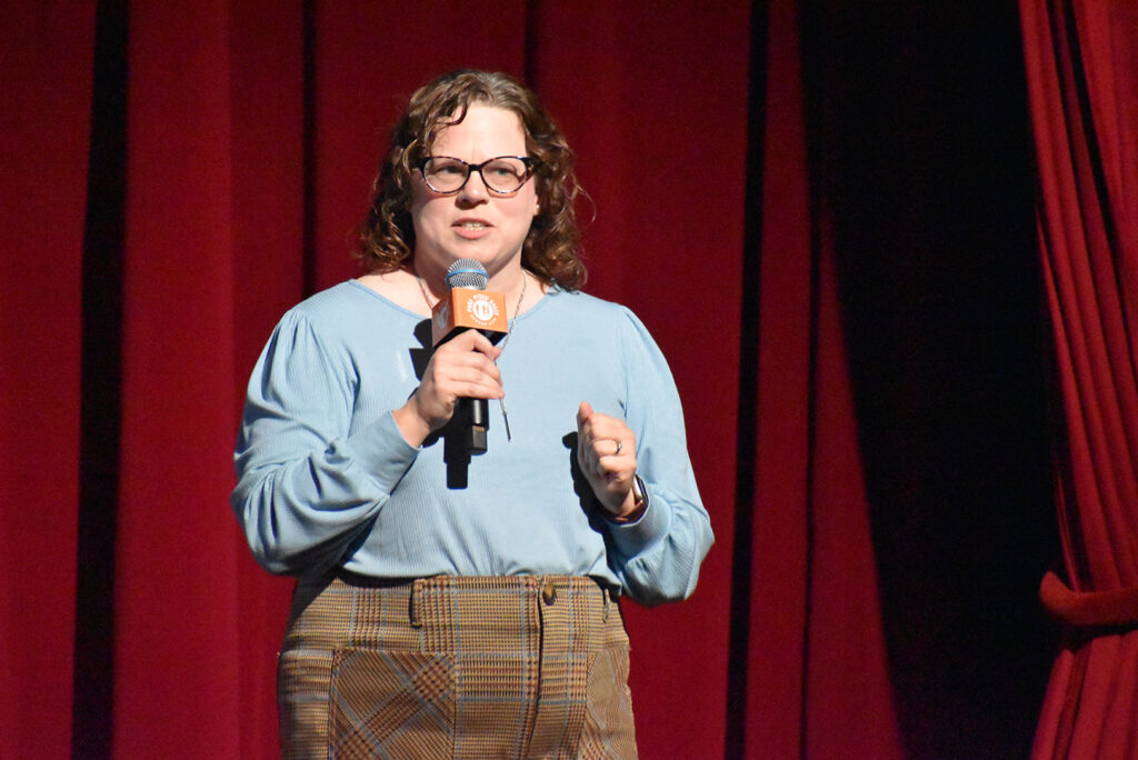 Resonus Julie Mabrey 01 tw Pure Pitch Rally