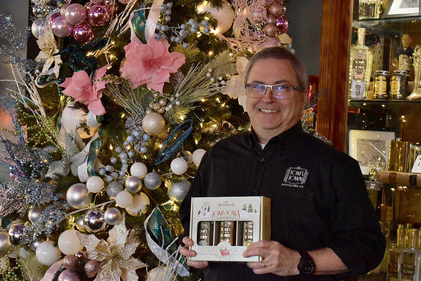 Steve Revare Tom's Town Hallmark 02